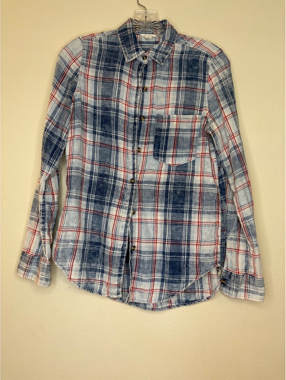 Aeropostale Women's Small Blue and White Plaid Button-Up Shirt